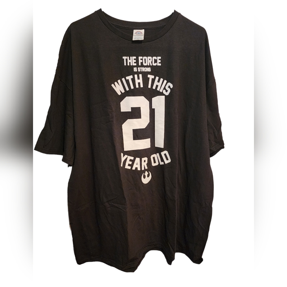 5/$20 The force is strong tee 3x 🌞